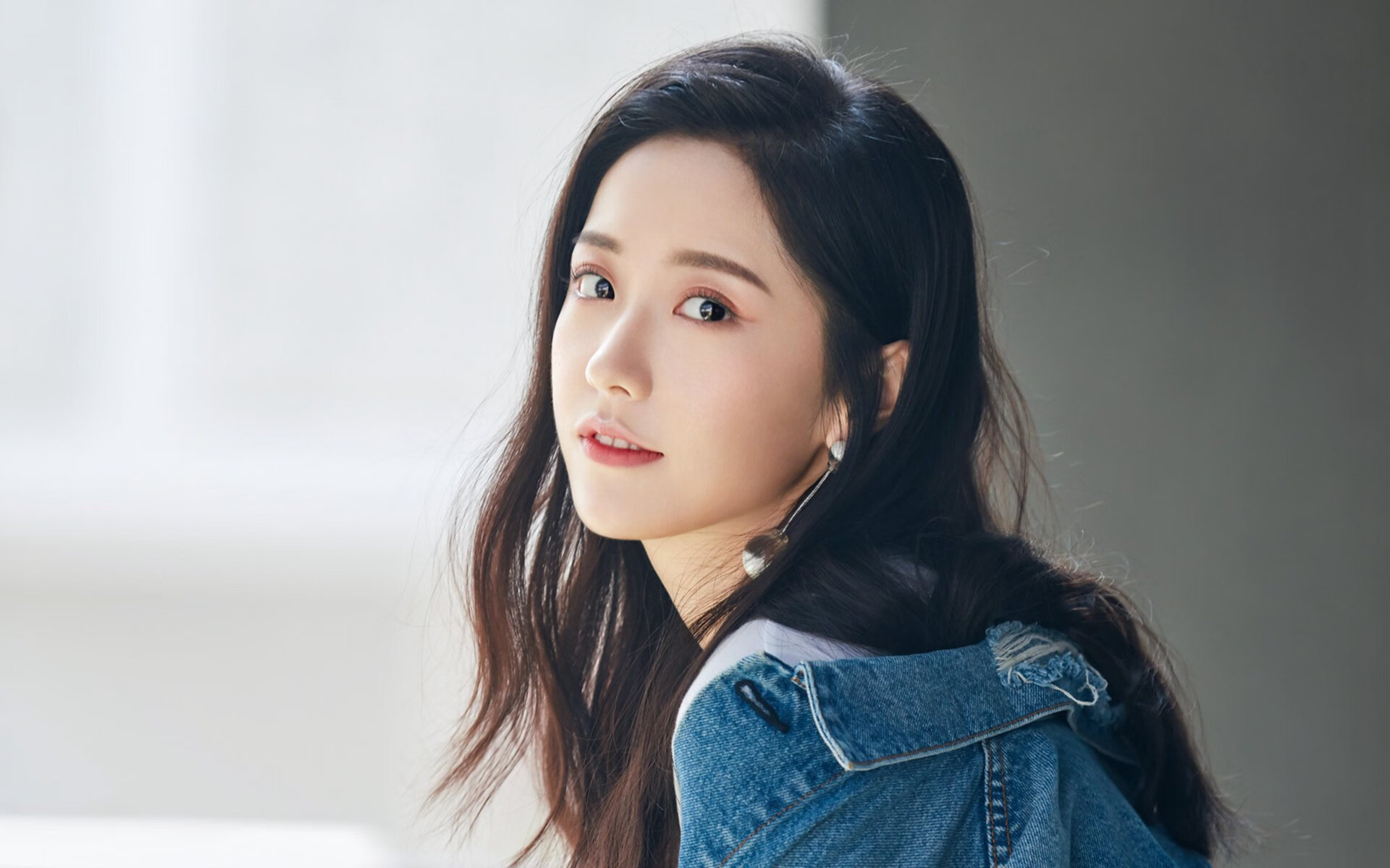 九游网页版入口-未来足球：虚拟现实与增强现实技术结合，打造沉浸式体验，未来足球发展的方向