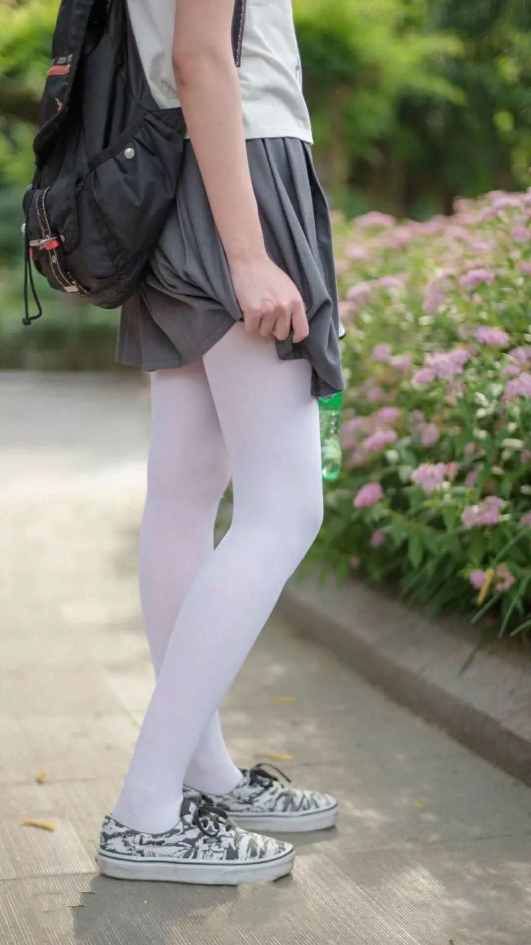 JiuyouAPP下载-美国女子接力队冲刺表现成夺冠关键，美国女子接力队重赛